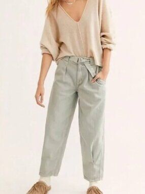 Free People We The Free Paloma Slouchy Belted barrel Jeans Size 28